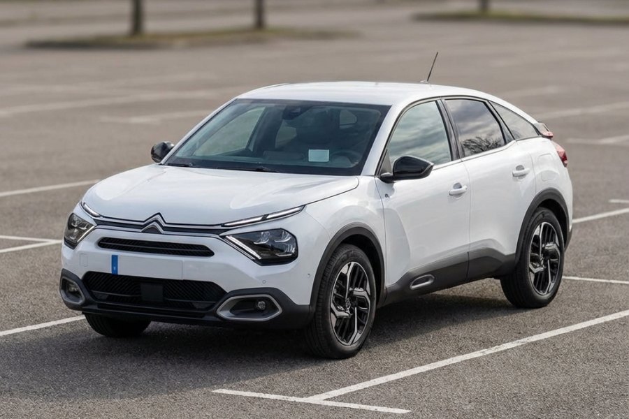 Citroën C4 kiralık araç