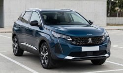 Peugeot 3008 kiralık araç